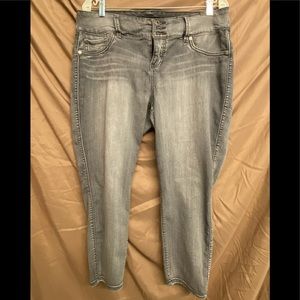 Torrid black wash/gray denim 24” inseam crops